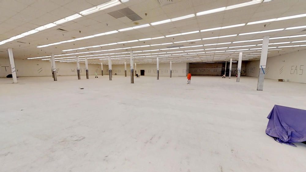 2500 - VACANT